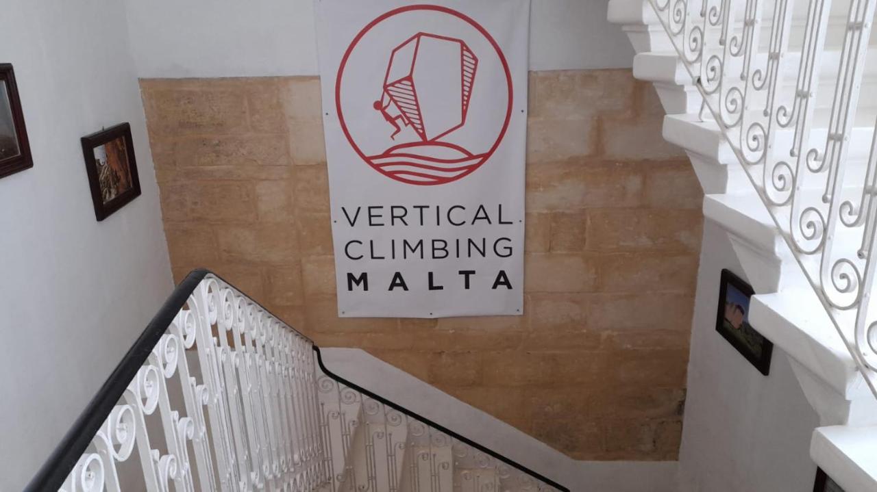 Vertical Climbing Malta Qrendi Exteriör bild