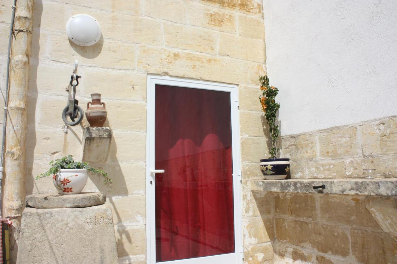 Vertical Climbing Malta Qrendi Exteriör bild